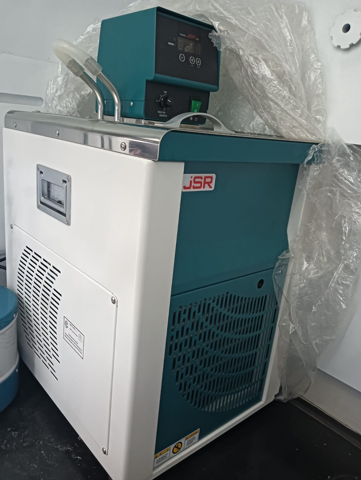 Cooling Circulating Bath