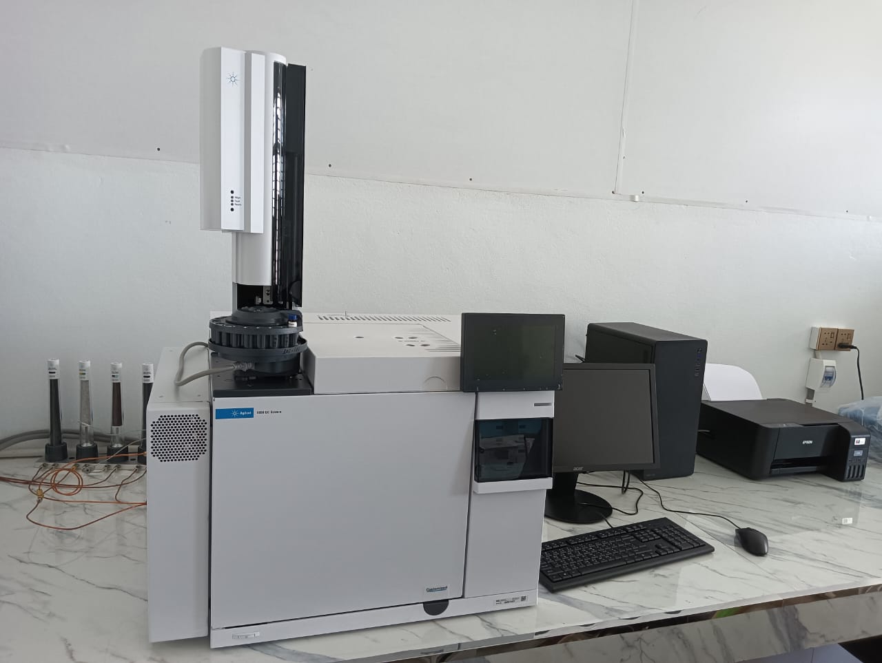 Agilent 8890 gas chromatography