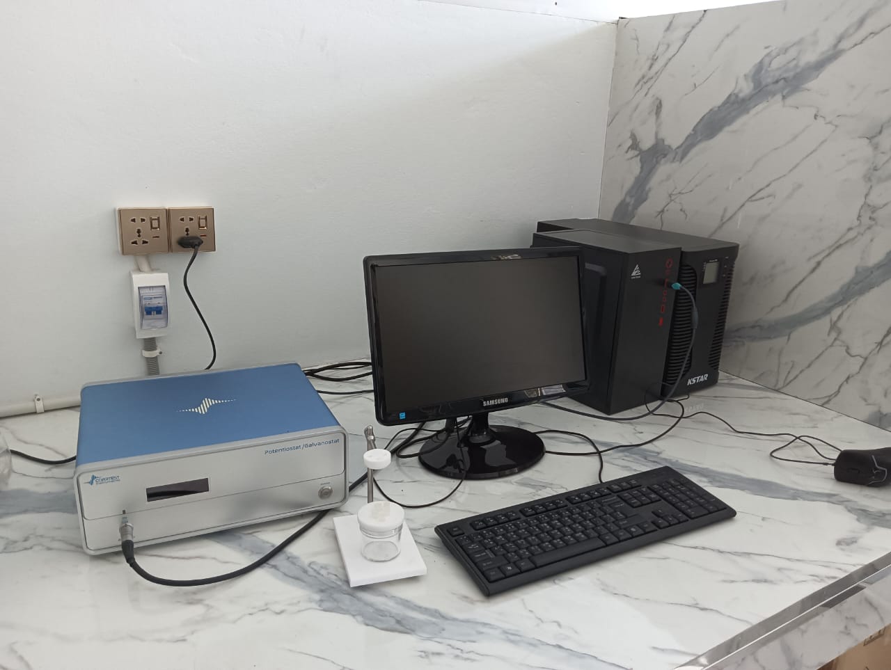 Gamry potentiostat station